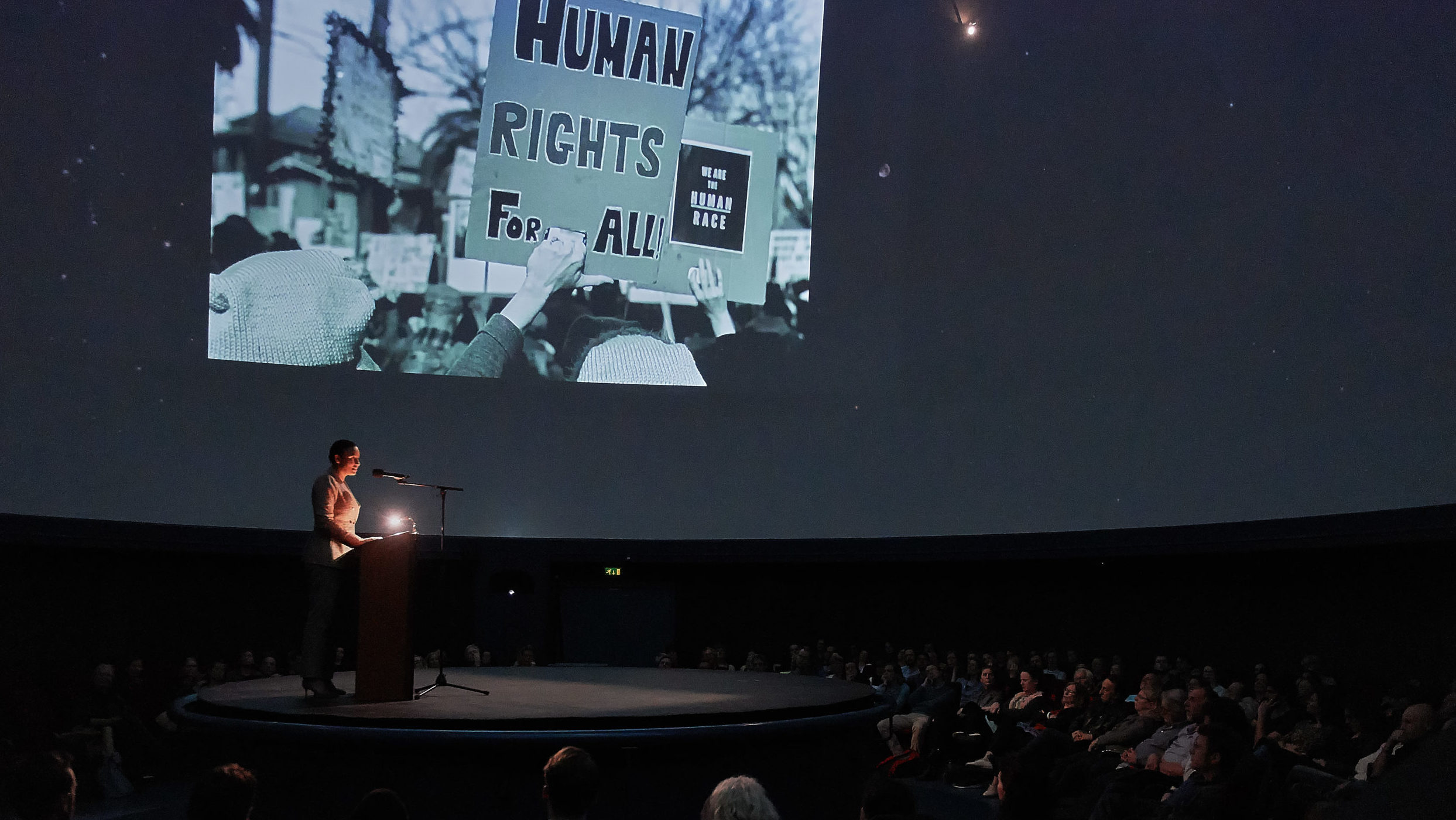 Nani Jansen Reventlow delivering the Godwin Lecture in 2019. Photo: Jeroen Mooijman (CC BY-NC-SA 4.0)